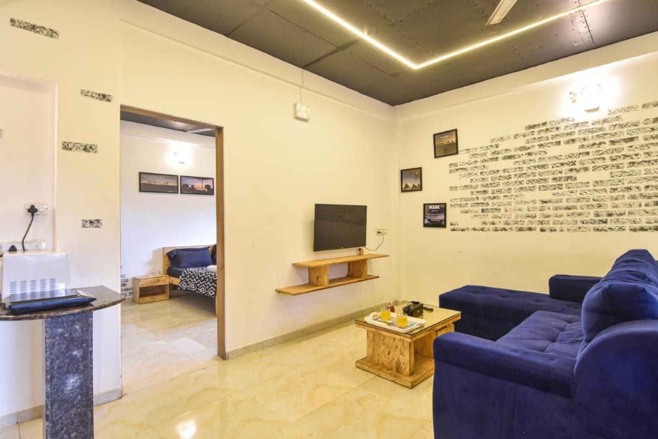Black Stone Villa Karli Exterior photo
